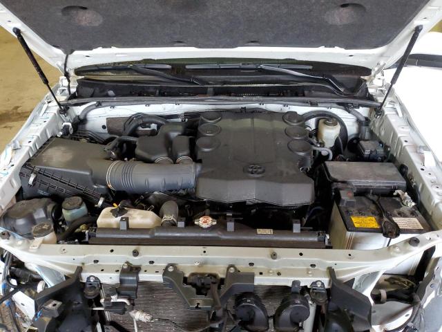 Photo 11 from auction – 2021 TOYOTA 4RUNNER SR with VIN JTEEU5JRXM5240617