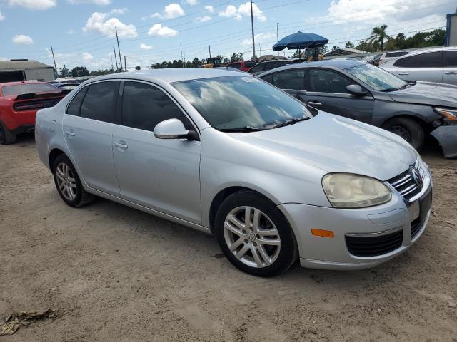Photo 4 from auction – 2007 VOLKSWAGEN JETTA 2.5 with VIN 3VWRF71K57M119598
