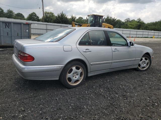 Photo 3 from auction – 2001 MERCEDES-BENZ E 430 with VIN WDBJF70J21B253877