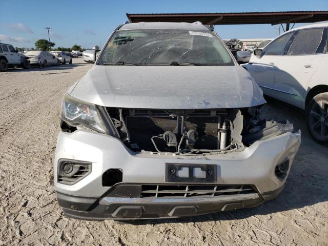 Photo 5 from auction – 2017 NISSAN PATHFINDER with VIN 5N1DR2MN8HC622294