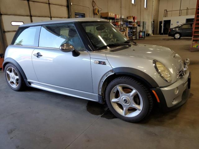Photo 4 from auction – 2004 MINI COOPER S with VIN WMWRE33444TD83907