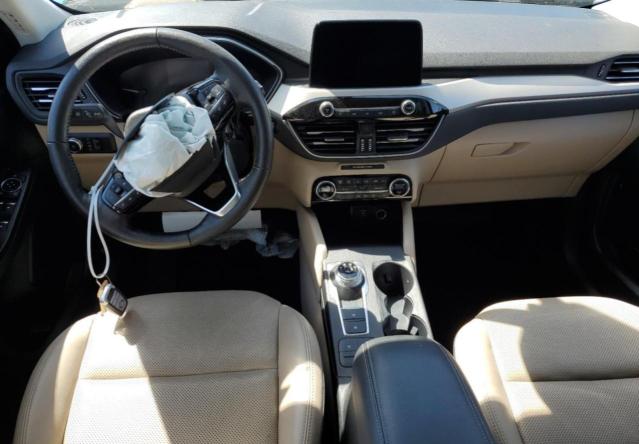 Photo 8 from auction – 2021 FORD ESCAPE SEL with VIN 1FMCU0H60MUA63443