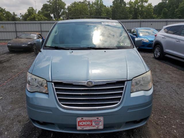 Photo 5 from auction – 2010 CHRYSLER TOWN & COU with VIN 2A4RR8DX2AR387560