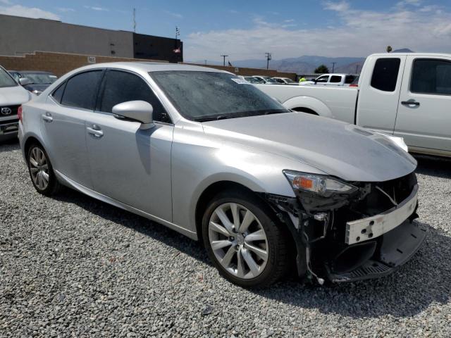 Photo 4 from auction – 2016 LEXUS IS 200T with VIN JTHBA1D21G5023743