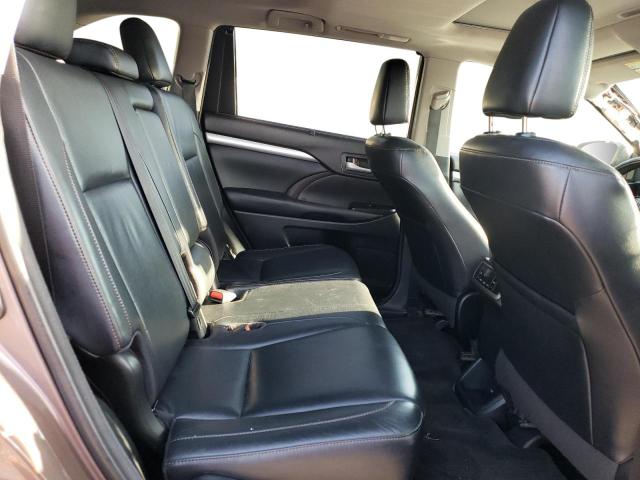 Photo 11 from auction – 2018 TOYOTA HIGHLANDER with VIN 5TDKZRFHXJS280413