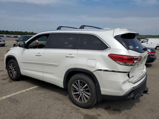 Photo 2 from auction – 2018 TOYOTA HIGHLANDER with VIN 5TDJZRFH2JS528861