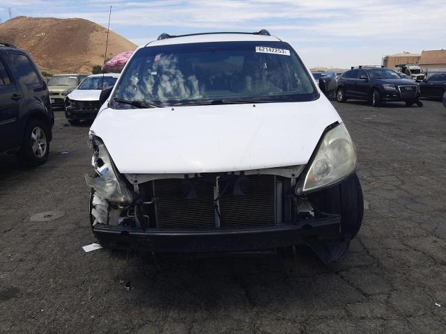 Photo 5 from auction – 2010 TOYOTA SIENNA CE with VIN 5TDKK4CC5AS295417