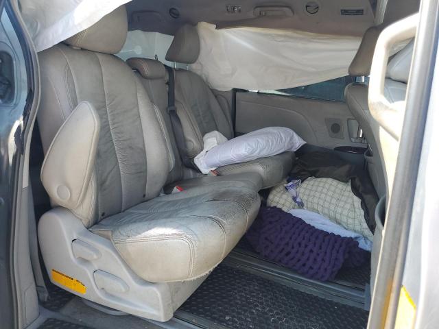 Photo 11 from auction – 2012 TOYOTA SIENNA XLE with VIN 5TDYK3DC7CS223625