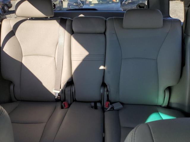 Photo 10 from auction – 2005 TOYOTA HIGHLANDER with VIN JTEGP21A250088310