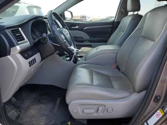 Photo 7 from auction – 2017 TOYOTA HIGHLANDER with VIN 5TDDGRFH3HS024302