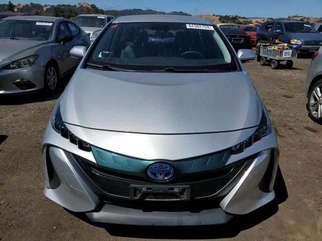 Photo 5 from auction – 2018 TOYOTA PRIUS PRIM with VIN JTDKARFP4J3101959