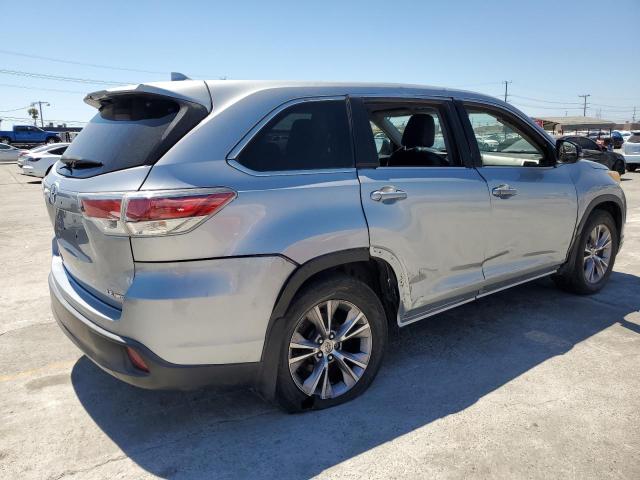 Photo 3 from auction – 2015 TOYOTA HIGHLANDER with VIN 5TDBKRFH2FS111188