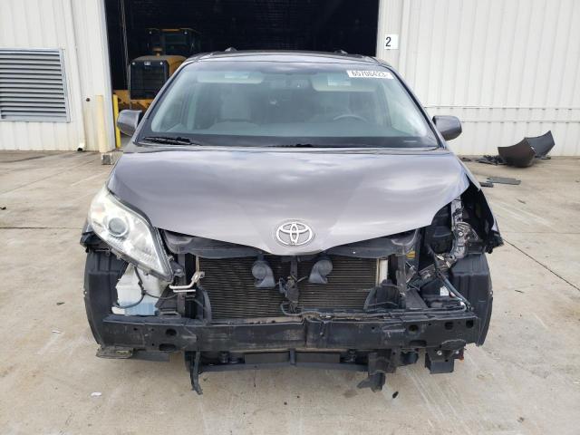 Photo 5 from auction – 2015 TOYOTA SIENNA LE with VIN 5TDKK3DC6FS646030