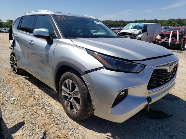 Photo 4 from auction – 2022 TOYOTA HIGHLANDER with VIN 5TDGZRAH7NS117415
