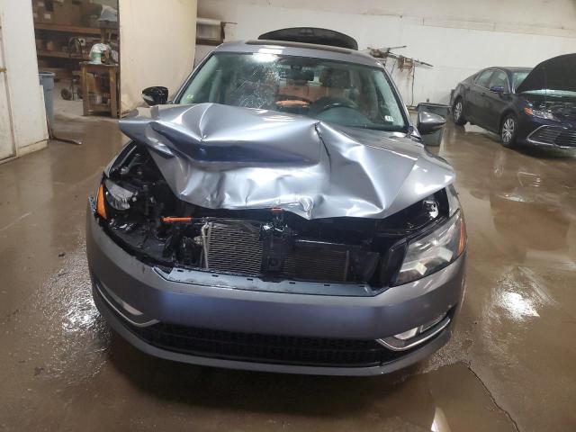 Photo 5 from auction – 2012 VOLKSWAGEN PASSAT SEL with VIN 1VWCN7A36CC095566
