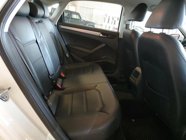 Photo 10 from auction – 2015 VOLKSWAGEN PASSAT S with VIN 1VWAT7A36FC101867