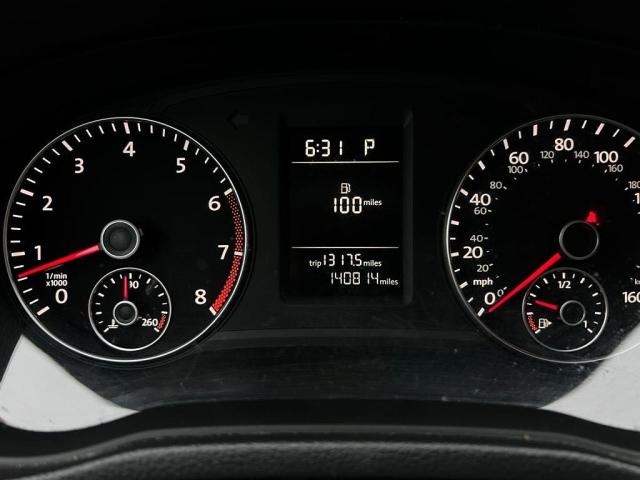 Photo 8 from auction – 2014 VOLKSWAGEN PASSAT S with VIN 1VWAT7A37EC037661