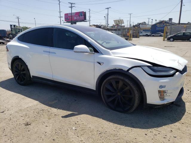 Снимка 4 от търг – 2020 TESLA MODEL X с VIN 5YJXCAE28LF238920