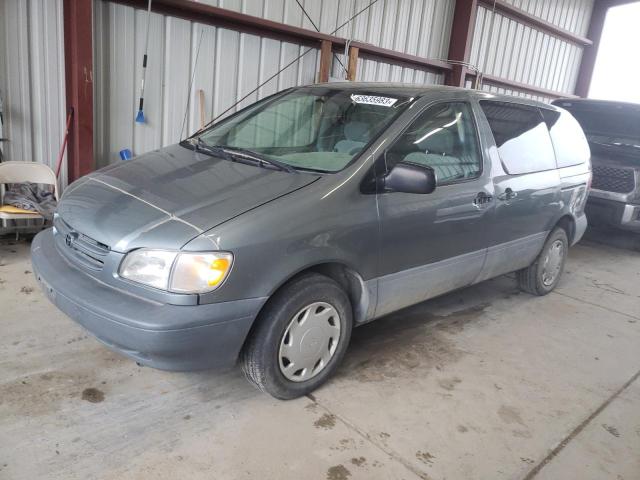TOYOTA SIENNA CE 2000 with VIN 4T3ZF19C6YU266235 - Photo from auction