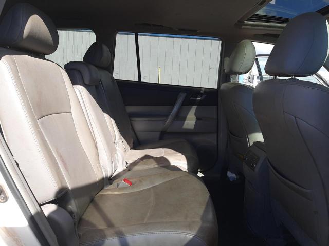 Photo 11 from auction – 2011 TOYOTA HIGHLANDER with VIN 5TDBK3EH9BS047563