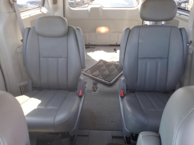 Photo 10 from auction – 2010 CHRYSLER TOWN & COU with VIN 2A4RR5D19AR217593