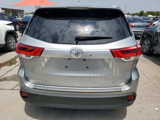 Photo 6 from auction – 2017 TOYOTA HIGHLANDER with VIN 5TDJZRFH8HS406760