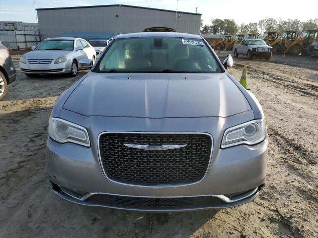 Photo 5 from auction – 2018 CHRYSLER 300 LIMITE with VIN 2C3CCAKG0JH160272