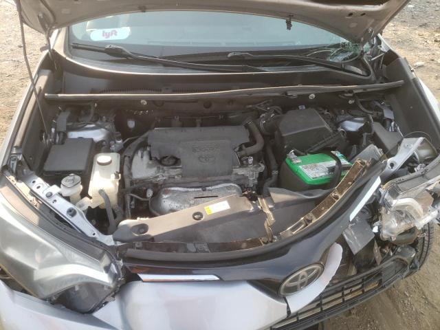 Photo 11 from auction – 2017 TOYOTA RAV4 LE with VIN 2T3BFREV1HW603191
