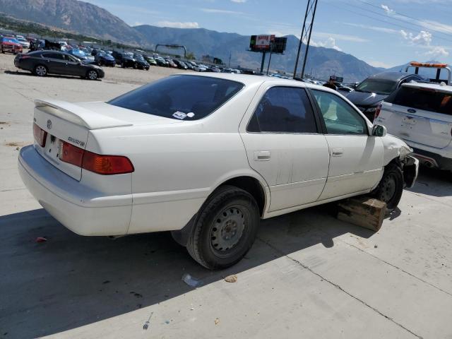 Photo 3 from auction – 2000 TOYOTA CAMRY CE with VIN JT2BG22K4Y0447417