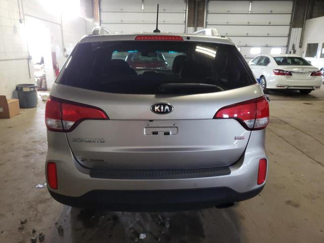 Photo 6 from auction – 2015 KIA SORENTO LX with VIN 5XYKT4A71FG550863