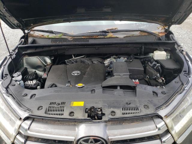 Photo 11 from auction – 2017 TOYOTA HIGHLANDER with VIN 5TDDZRFH3HS407750