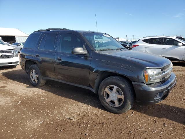 Photo 4 from auction – 2004 CHEVROLET TRAILBLAZE with VIN 1GNDS13S542116004