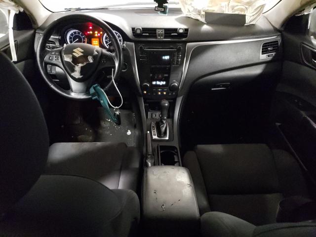 Photo 8 from auction – 2010 SUZUKI KIZASHI SE with VIN JS2RE9A37A6100428