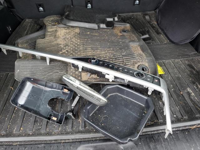 Photo 13 from auction – 2019 TOYOTA HIGHLANDER with VIN 5TDBZRFH2KS744148