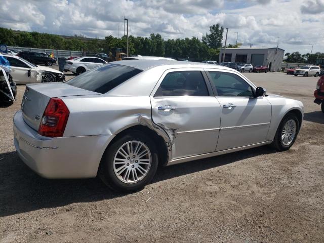 Photo 3 from auction – 2010 CHRYSLER 300 TOURIN with VIN 2C3CA4CD4AH178592