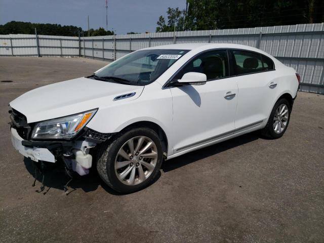 BUICK LACROSSE 2016 with VIN 1G4GB5G30GF103282 - Photo from auction