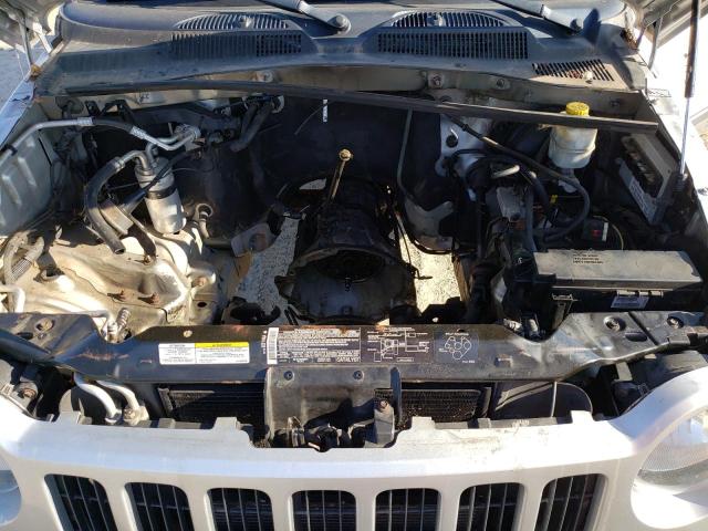 Photo 12 from auction – 2005 JEEP LIBERTY SP with VIN 1J4GL48K05W714213