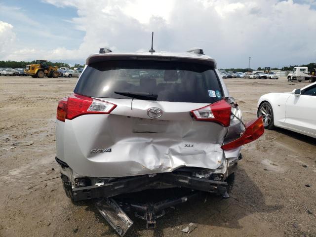 Photo 6 from auction – 2015 TOYOTA RAV4 XLE with VIN JTMWFREV0FJ057559