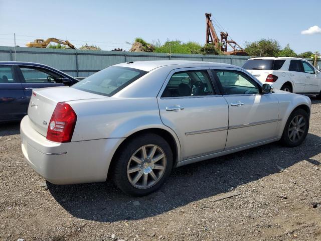 Photo 3 from auction – 2010 CHRYSLER 300 TOURIN with VIN 2C3CA5CV8AH115736