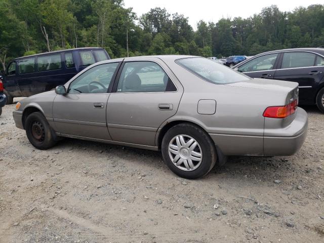 Photo 2 from auction – 2000 TOYOTA CAMRY CE with VIN 4T1BG22K5YU695316