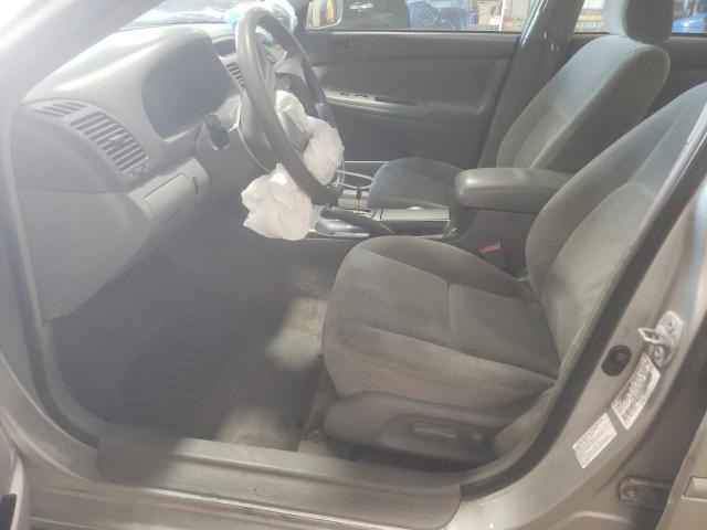 Photo 7 from auction – 2002 TOYOTA CAMRY LE with VIN 4T1BE32K12U045921