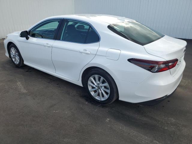 Photo 2 from auction – 2022 TOYOTA CAMRY LE with VIN 4T1C11AK2NU663226