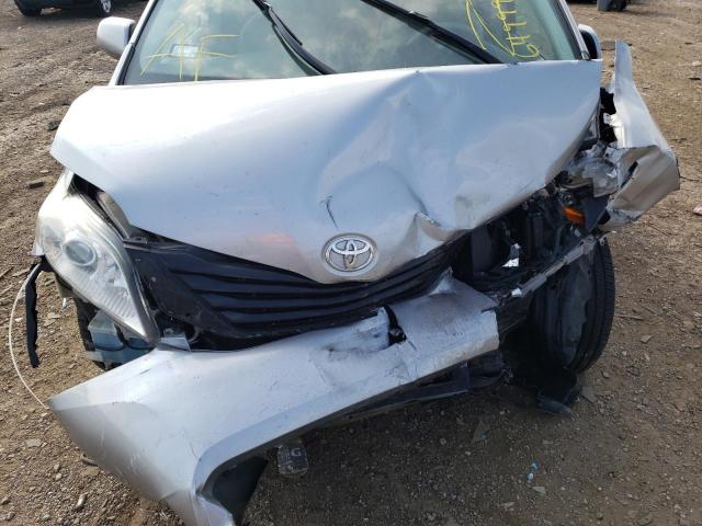Photo 12 from auction – 2014 TOYOTA SIENNA with VIN 5TDKK3DC7ES468255