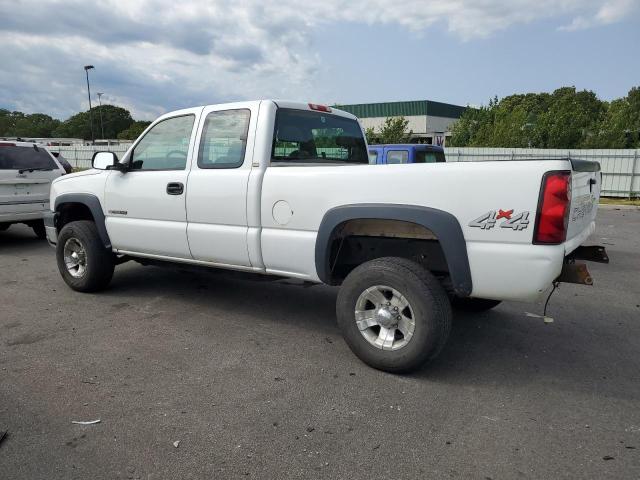 Photo 2 from auction – 2005 CHEVROLET SILVERADO with VIN 1GCHK29U05E311792