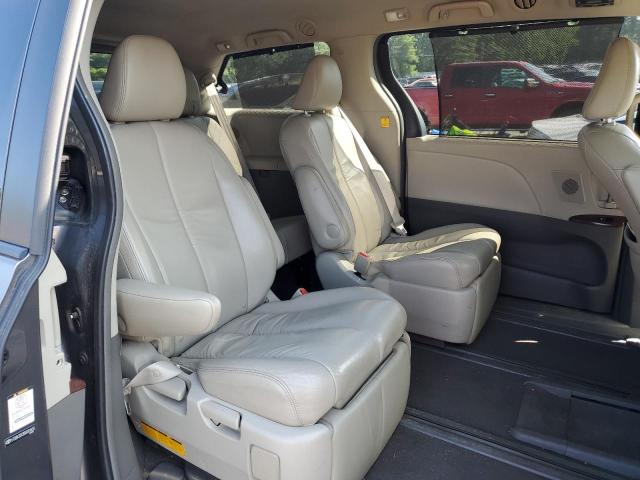 Photo 11 from auction – 2011 TOYOTA SIENNA XLE with VIN 5TDDK3DC9BS001455