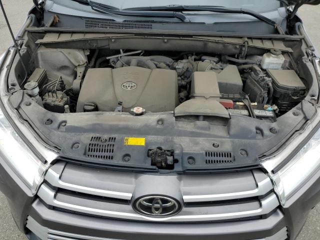 Photo 12 from auction – 2019 TOYOTA HIGHLANDER with VIN 5TDBZRFH8KS939526