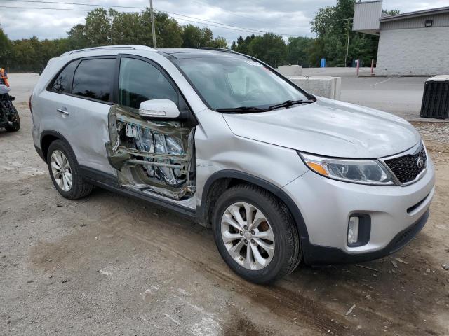 Photo 4 from auction – 2014 KIA SORENTO EX with VIN 5XYKU4A77EG497789