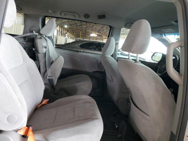 Photo 10 from auction – 2015 TOYOTA SIENNA LE with VIN 5TDKK3DC3FS682077