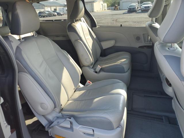 Photo 11 from auction – 2013 TOYOTA SIENNA XLE with VIN 5TDYK3DC6DS294963
