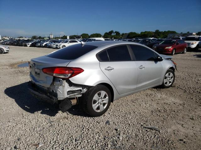 Photo 3 from auction – 2017 KIA FORTE LX with VIN 3KPFK4A71HE013401
